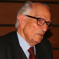 "Países ricos exportam capitais. Países pobres exportam gente"