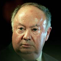 Alberto João Jardim recebe Medalha de Ouro da Ordem dos Médicos Dentistas