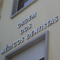 Ordem dos Médicos Dentistas alerta população para publicidade enganosa da rede Vital Dent