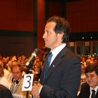 Bastonário da OMD presidente-eleito da Federação Dentária Internacional