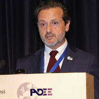 Bastonário da OMD denuncia na Europa excesso de cursos de medicina dentária em Portugal