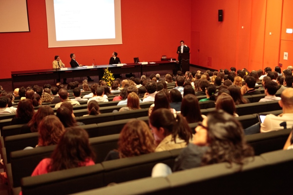 20120530-audiencia