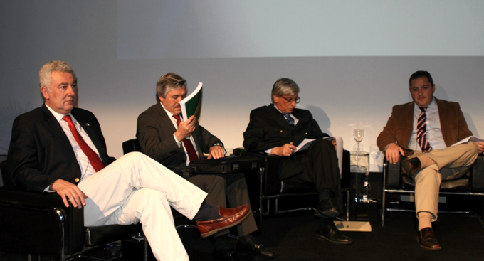 680px-20140301-madeira-02