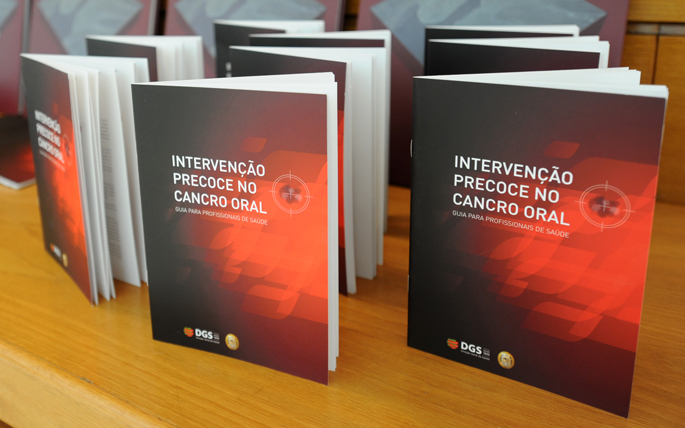 685px-livro-cancro-oral