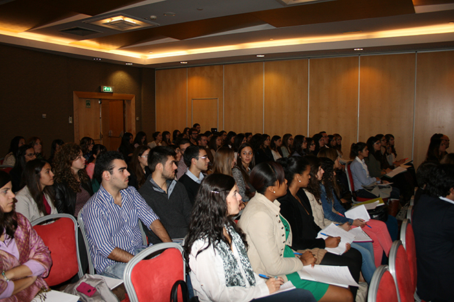 webimg660px-20131028-atividade-clinica-lisboa-014