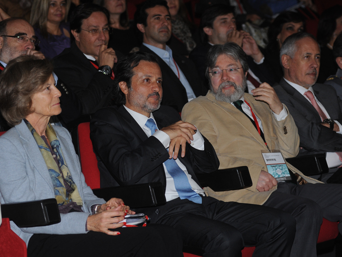 webimg680px-20131122-abertura-002