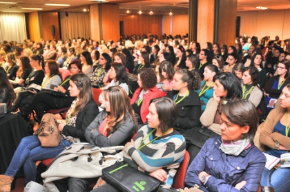 Assistente dentário: Curso de dentisteria, endodontia e odontopediatria (Funchal)