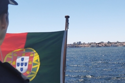 Marinha abre vaga para médico dentista