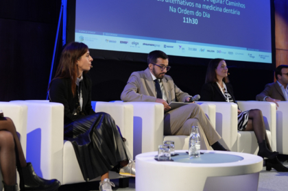 Mestrado em Medicina Dentária, e agora? Caminhos profissionais alternativos na medicina dentária (vídeo da sessão)