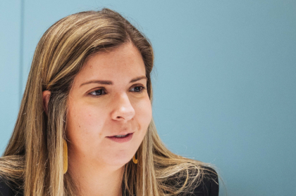 Ministra da Juventude reitera compromisso com retenção de talento