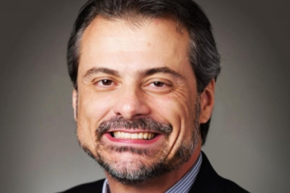 Clinical insights about the evolution and long-term stability of root coverage procedures