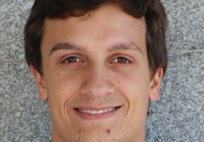 Avaliação da qualidade e eficácia dos fotopolimerizadores na Clínica da UCP - Viseu