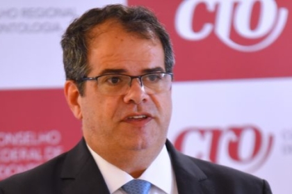 Formação em medicina dentária como reforço da cooperação lusófona