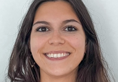 Formação de biofilme de Streptococcus oralis em resinas dentárias produzidas por impressoras 3D recomendada pelo fabricante e genérica