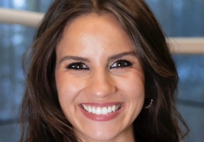 Análise comparativa do comportamento celular in vitro em contacto com materiais utilizados em reabilitação sobre implantes