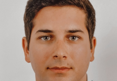 Importância da correta identificação do sistema de canais radiculares no sucesso do tratamento endodôntico