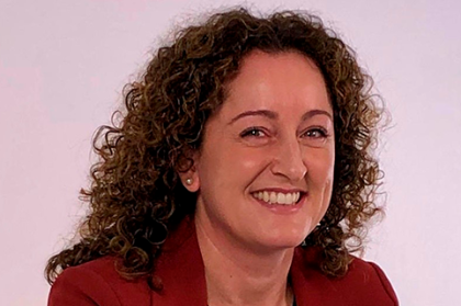 Closing black triangles: predictable results with Bioclear™️ method